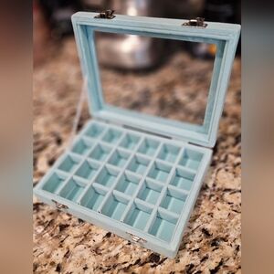 Soft felt jewelry box